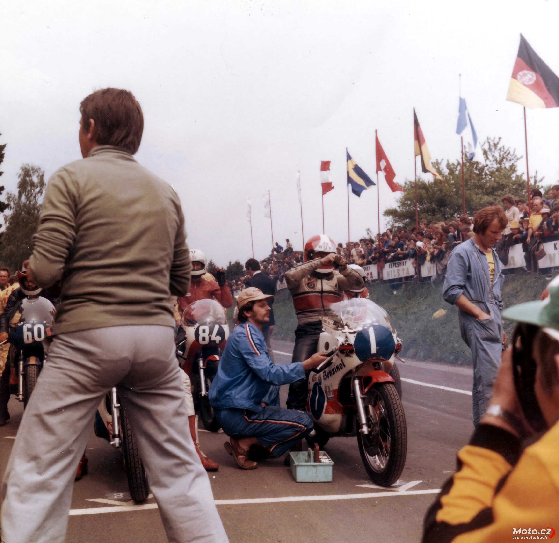 Hořice 1979 start do 350ccm 3., zlato v kategorii do 125ccm
